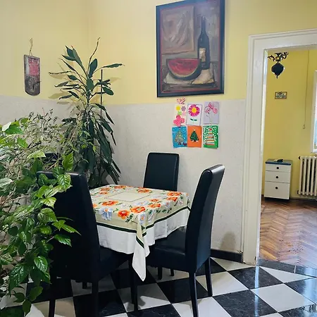 With Parking 3 Bedroom Apartman Novi Sad